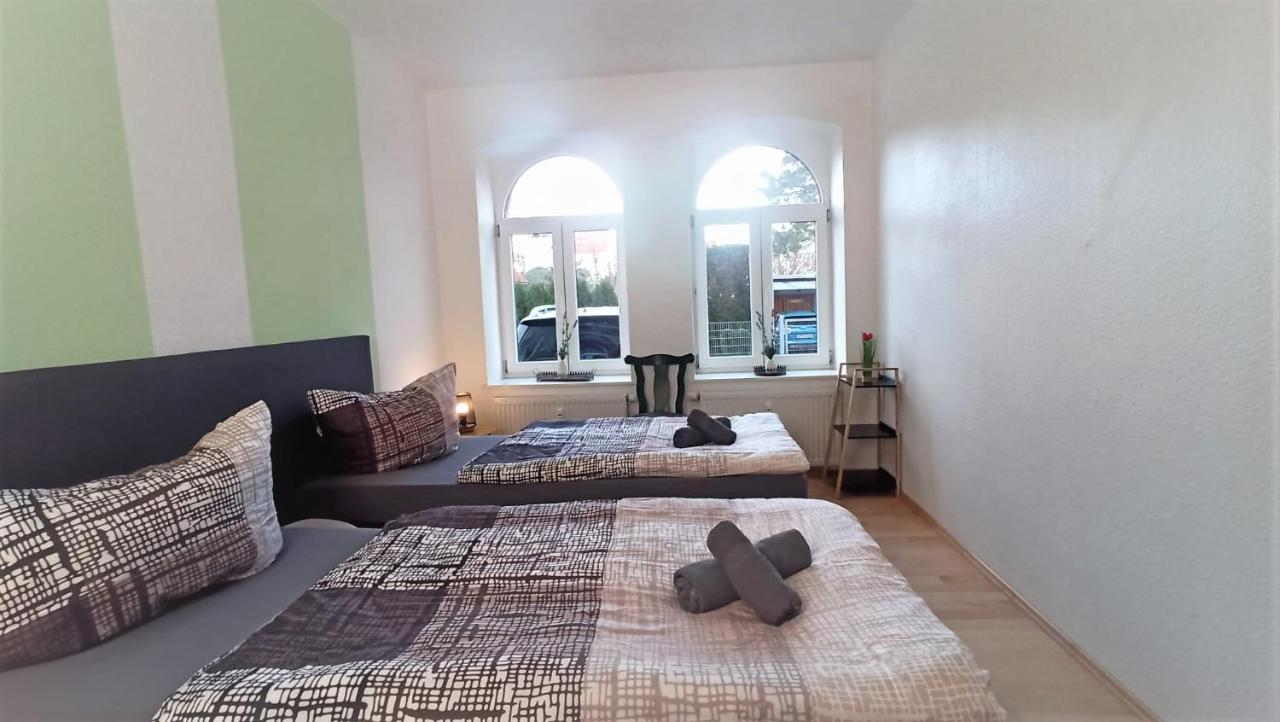 Apartment Fuer Bis Zu 7 Personen Mit Balkon Halberstadt Exterior foto