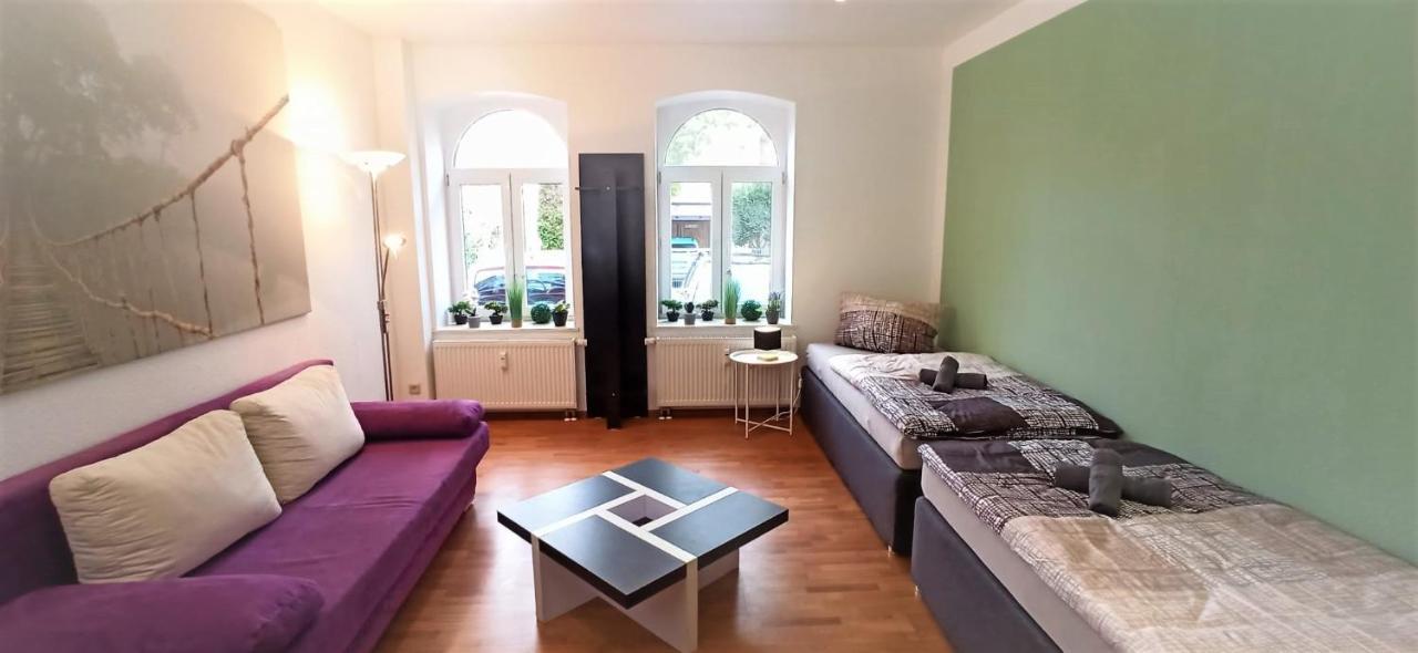 Apartment Fuer Bis Zu 7 Personen Mit Balkon Halberstadt Exterior foto